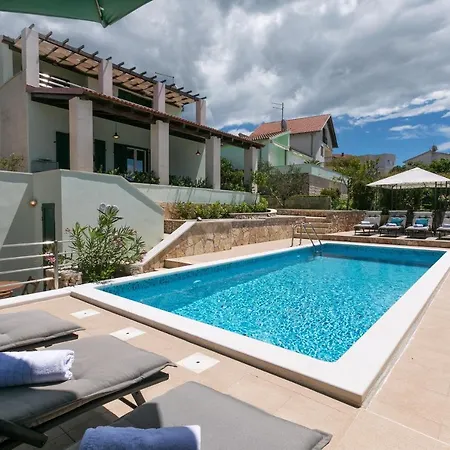 Feriehus Seaside Family Friendly House With A Swimming Pool Razanj, - 13738