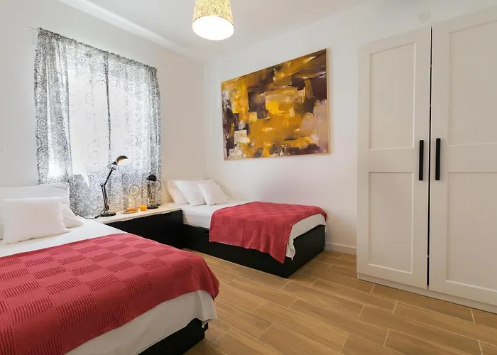 Seaside Family Friendly House With A Swimming Pool Razanj, - 13738 度假居 罗戈兹尼察